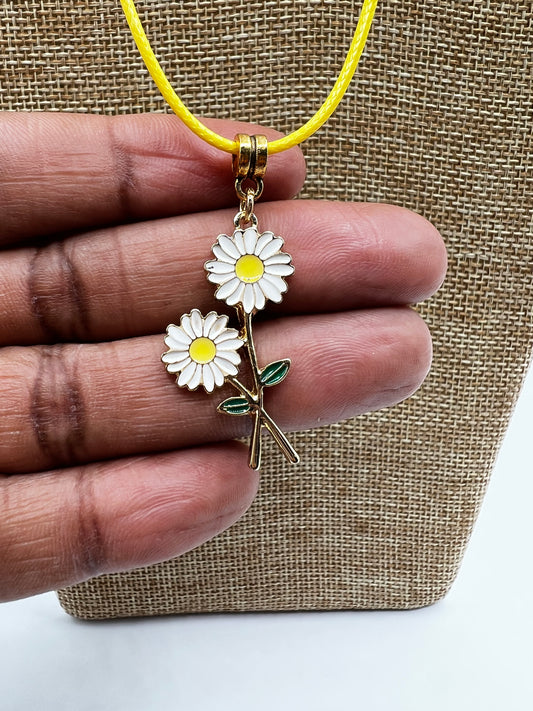 Daisy Charm Necklace Spring and Friendship Inspired